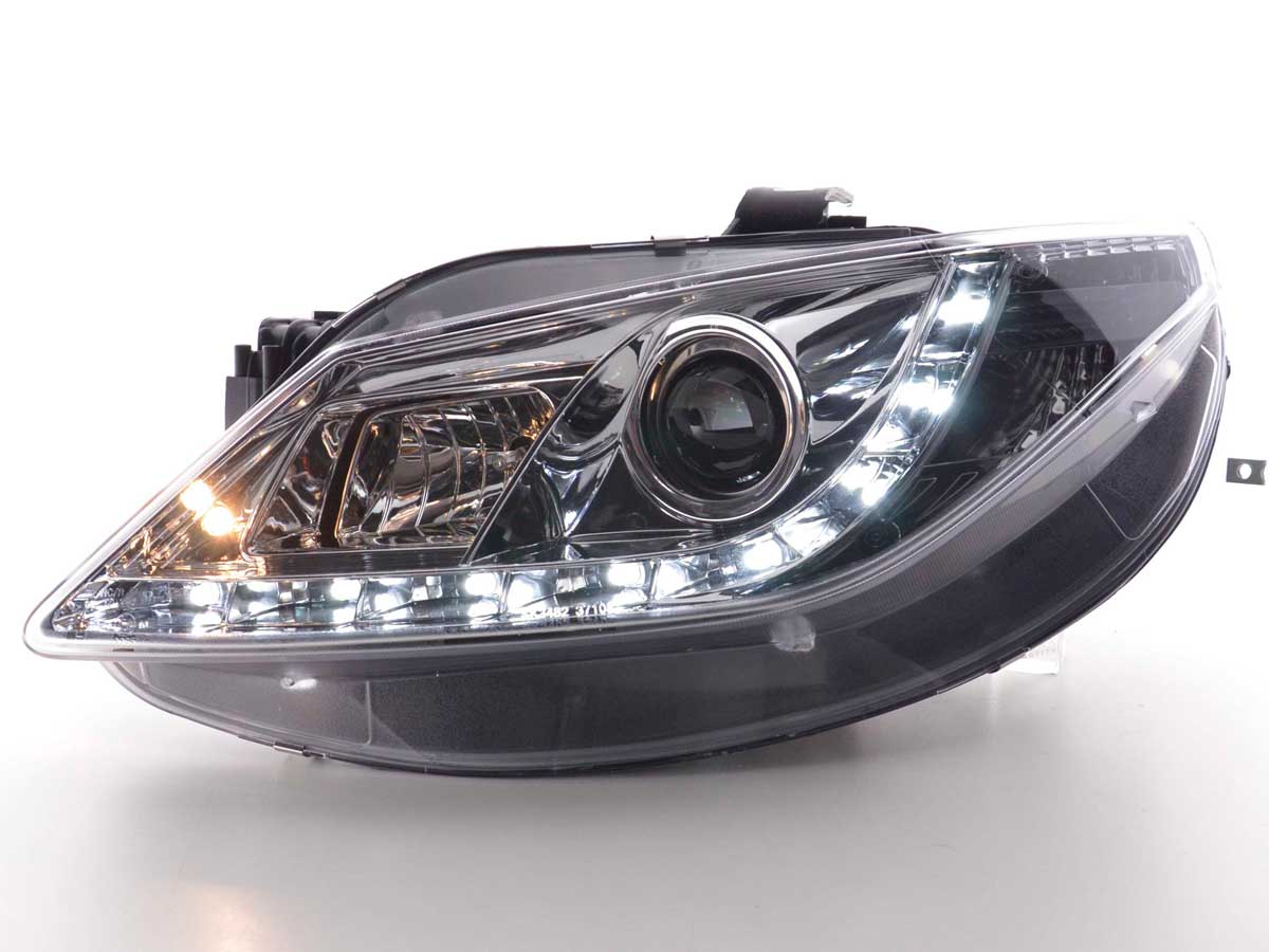 FK Sportsitze Auto Halbschalensitze Set Miami in Motorsport-Optik FK Sportsitze Auto Halbschalensitze Set Miami in Motorsport-Optik